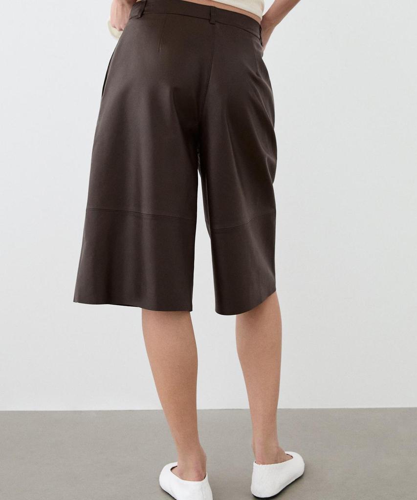 Masimodutti Long Napa Leather Bermuda Pants