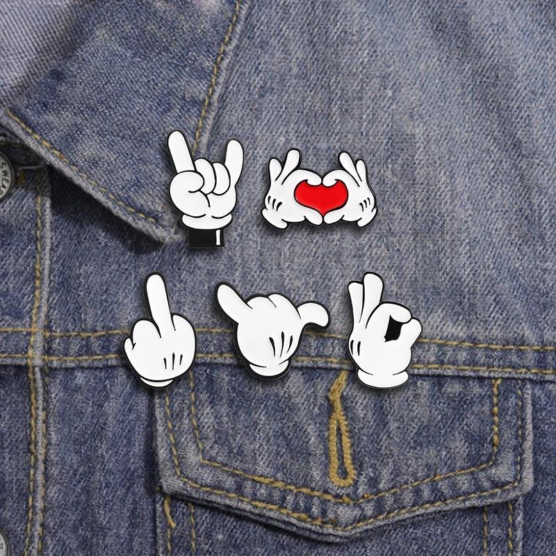 Мультяшный жест пальцами Люблю тебя Брошь Эмалевая булавка Креативная металлическая декоративная брошь Значок на лацкан рюкзака Ювелирное изделие Подарок для друзей