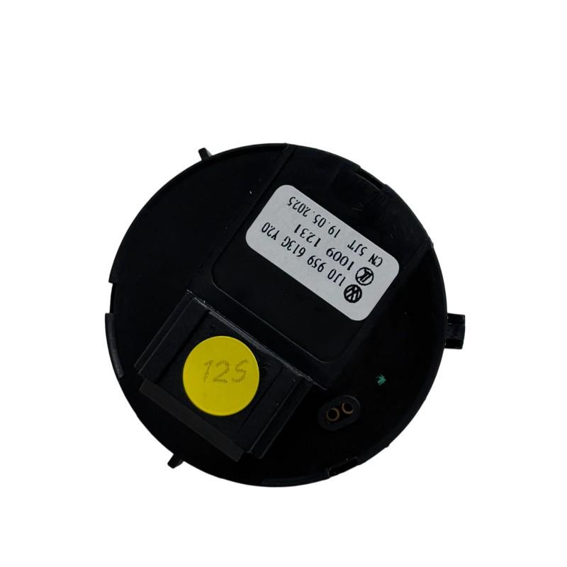 Volkswagen Passat B5, Skoda Octavia, Bora Ручка переключателя люка 1J0959613G