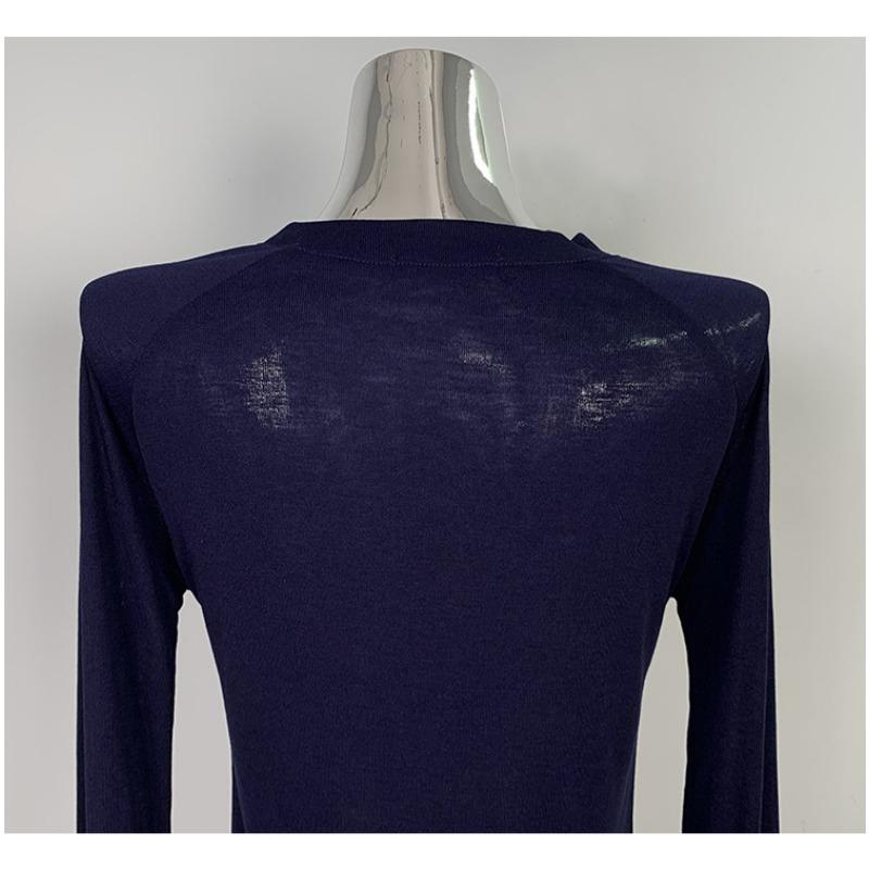 Casual and Comfortable Long Sleeved T-shirt Top for Women