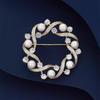 Elegant Pearl Circular Brooch, High-end Women's Exquisite Diamond-encrusted Brooch, Niche High-end Design Sense Brooch