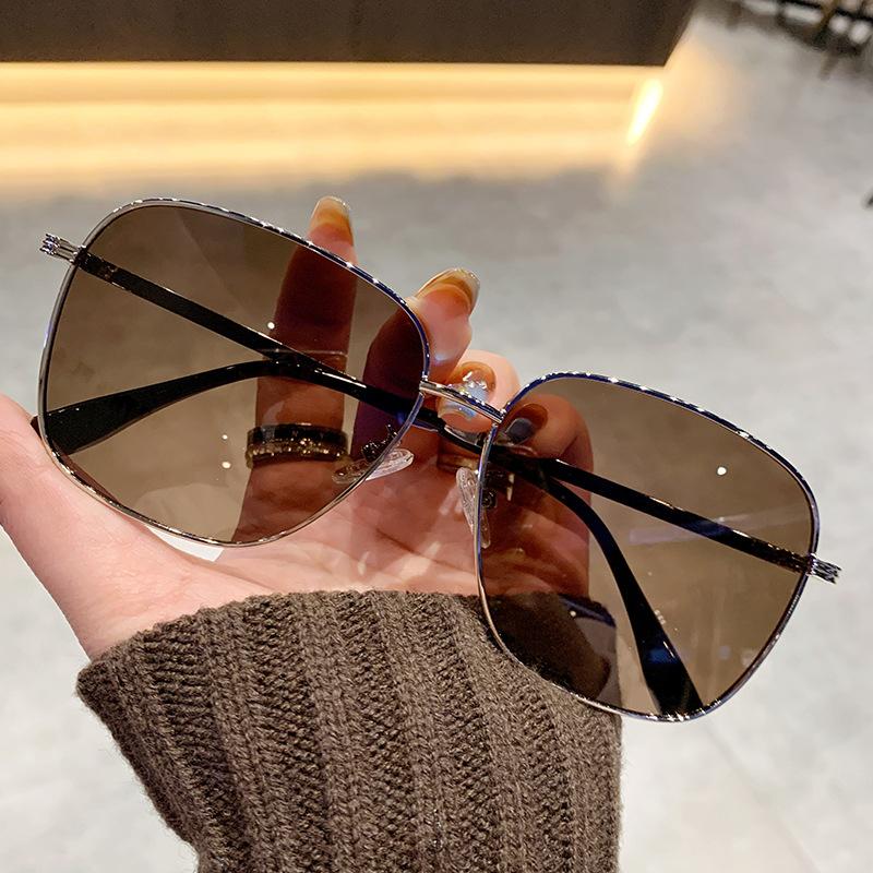 Large frame men's sunglasses, driving sunglasses, anti-ultraviolet polarized sunglasses, women's sunshades