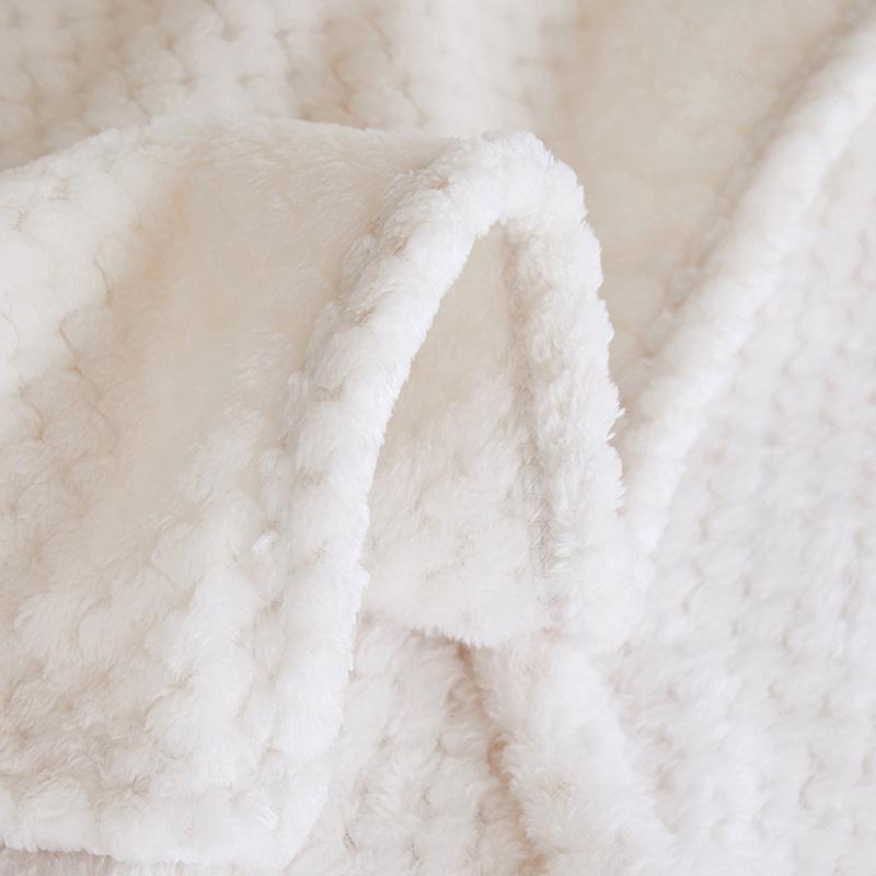 Thickened Ipil Coral Fleece Flannel Blanket for Napping and Air Conditioning