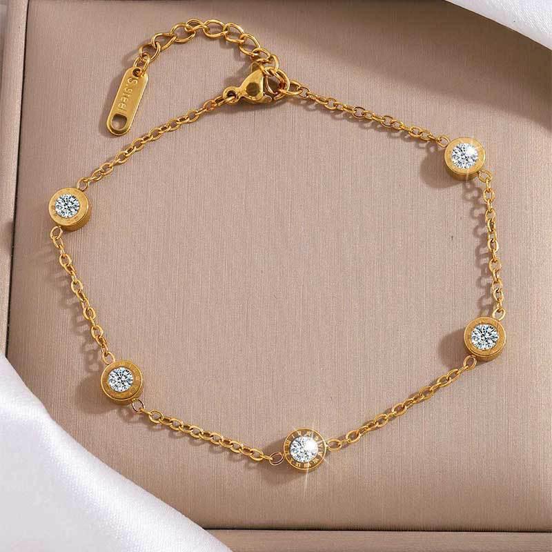 Роскошный браслет с четырехлистником: Позолоченная 18K, Невыцветающая Титановая Сталь с Алмазными Акцентами