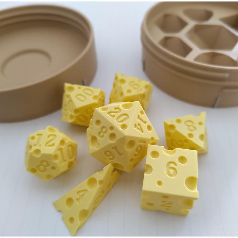 Необычная коробка для кубиков в форме сыра, портативный набор кубиков D4 D20, реквизит для вечеринки, семейного сбора, настольной игры