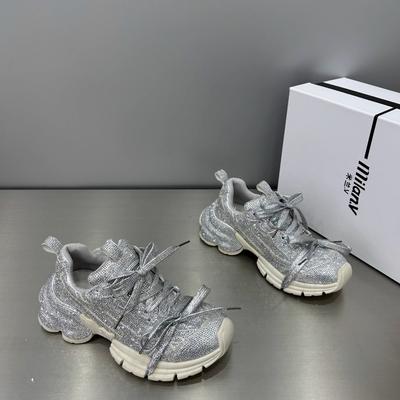 Женская обувь – Кроссовки