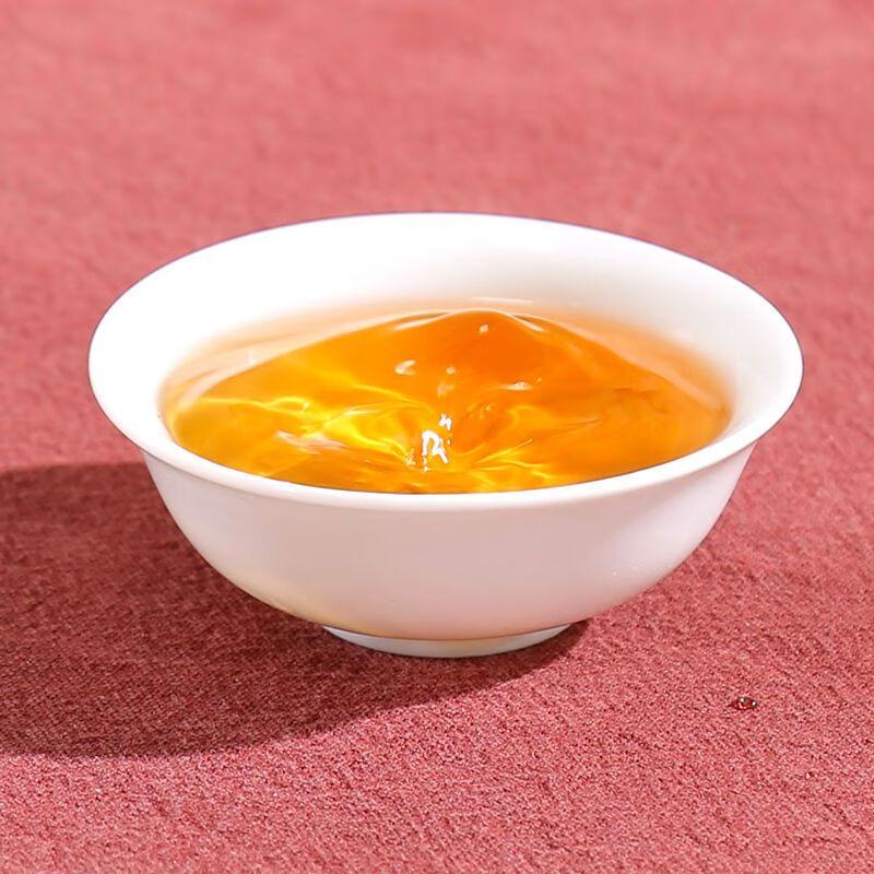 Подарочный набор черного чая Jinjunmei