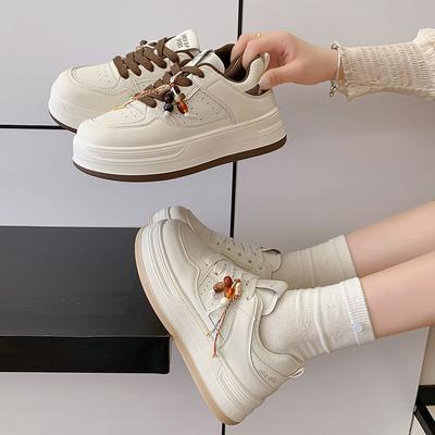 Женская обувь – Кроссовки