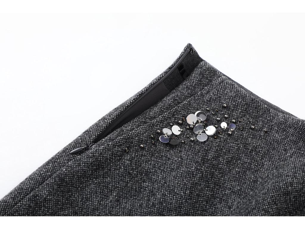 In Stock: Winter 2025 Women's 3D Beaded Sequined Wool A-line Skirt