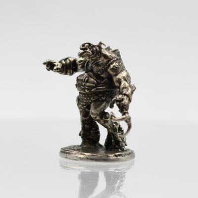 1PC Dwarf Legion Axe Soldiers Модели Игрушечные фигурки Миниатюры Металл Медь Мужские Подарки Настольные Украшения Украшения
