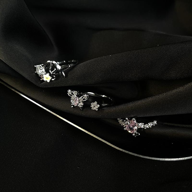 Сладкое и прохладное розовое циркониевое кольцо-бабочка с открытым дизайном для женщин, нишевый дизайн, модная индивидуальность, продвинутое чувство, кольцо на указательный палец