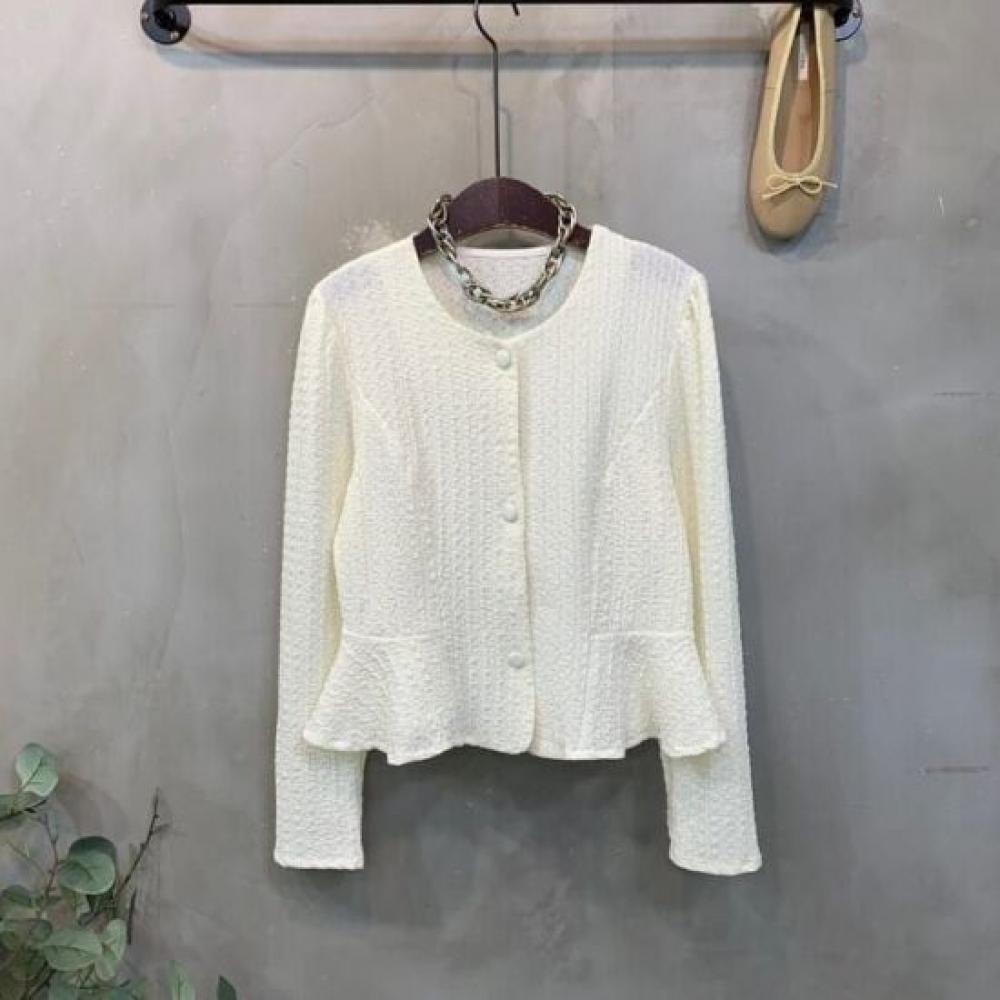 C S In The Room emboSSed Button Puff Sleeve Flare Long Sleeve blouSe 3 Color