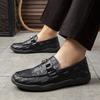 Весной и летом, когда молодые люди с крокодиловым узором педали и чехол для ног, модная мужская обувь, повседневная обувь и мужская кожаная обувь
