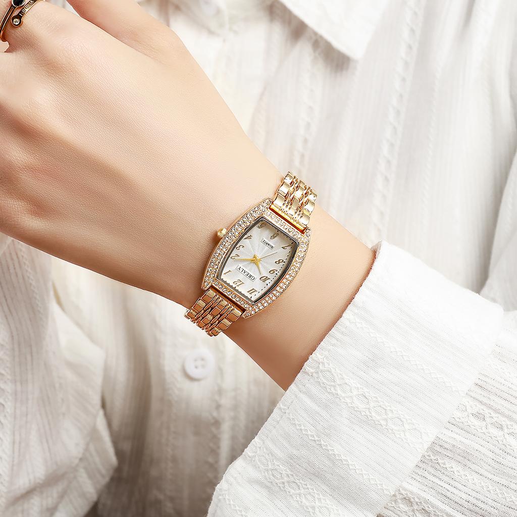 Mini dial ladies' watch, creative European and American fashion bracelet watch, new versatile, retro and trendy style
