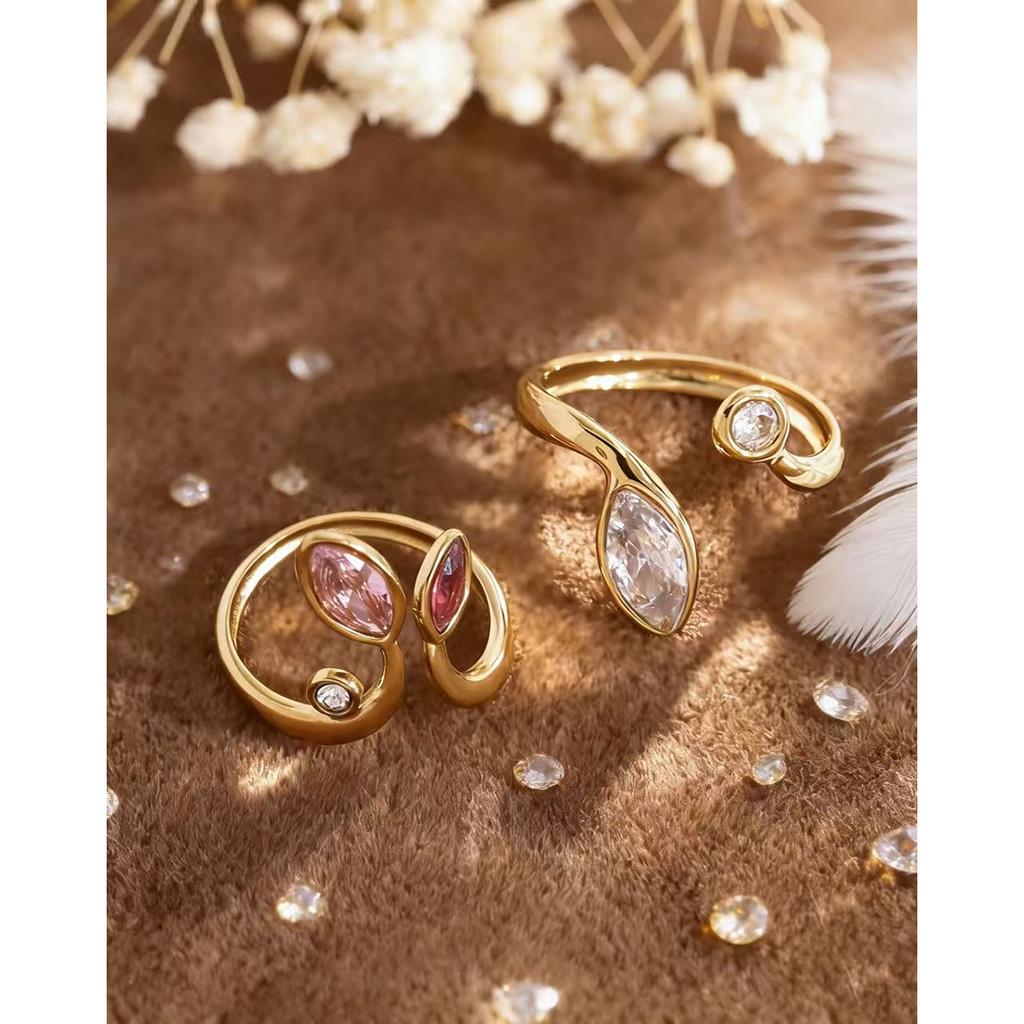 YACHAN New In Zircon Crystal Leaf Stainless Steel Rings for Women Chic Exquisite Gold Plated Waterproof Jewelry