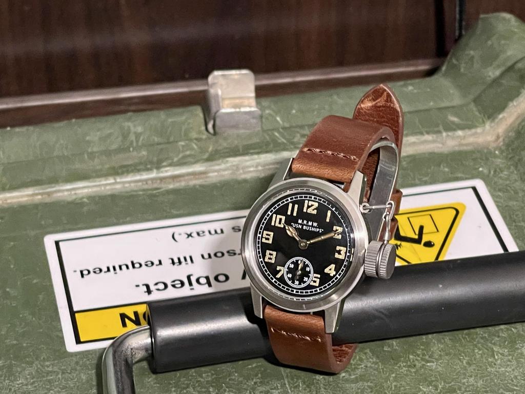 Военные корабли Маленький коричневый кожаный ремешок M.R.M.W. Мужские часы, Секундная стрелка,