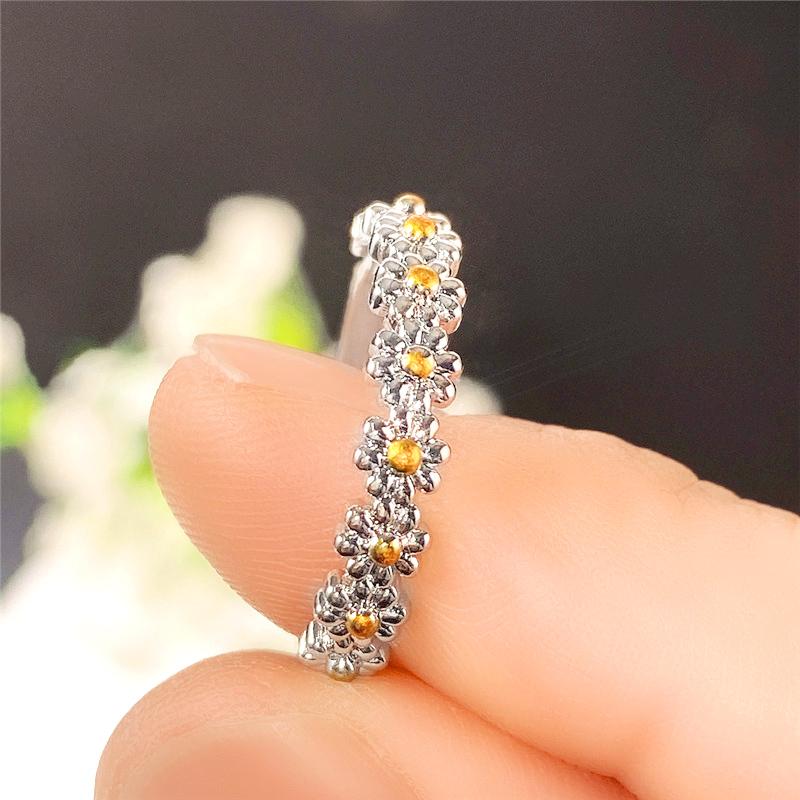 Huitan Эстетичные кольца с маленькими ромашками для женщин, простые стильные обручальные кольца для свадебной вечеринки, изящный подарок в знак любви, модная бижутерия