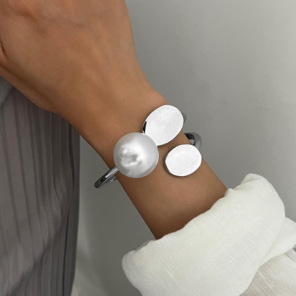 Accessories Fashion Light Luxury Belt Pearl Jewelry Bracelet Irregular Geometric High Sense Women's Bracelet