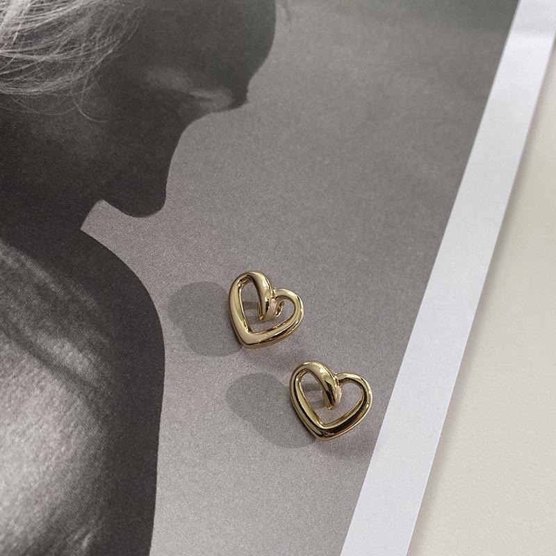 10 шт. креативных пуговиц в форме сердца, модные золотистые пуговицы в форме сердца с полой ножкой, аксессуары для шитья одежды