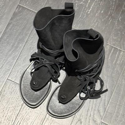 Версия из овчины~ Корейская версия нишевых шлепанцев с перемычкой для женской уличной обуви 2025 весна и лето новые сандалии на плоской подошве крутые ботинки