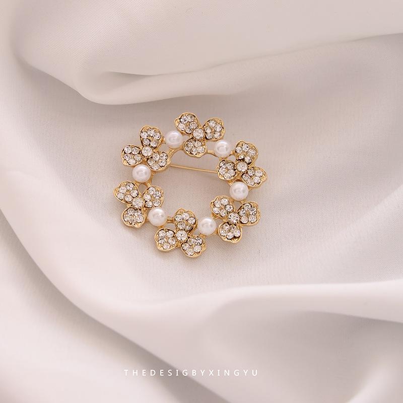 Элегантная брошь в виде золотого жемчужного колоса: Универсальный, Высококлассный Аксессуар для Женщин