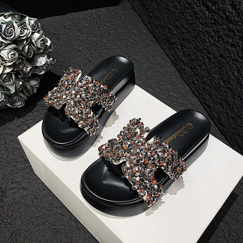 Маффин толстоподошвенные бисерные крутые тапочки H-типа летние новые модные для улицы универсальные для отдыха морской пляж отпуск ветер