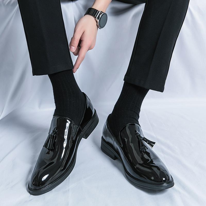 Men's Loafers Luxury Brand Patent Leather Casual Shoes Tassels Wedding Business Dress Shoes Large Size Men Formal Shoes Mocassin