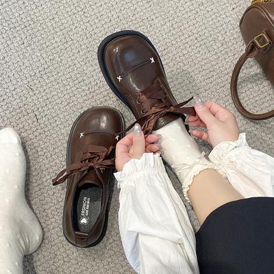 Черные туфли в британском стиле на низком толстом каблуке, маленькие кожаные туфли женские 2025 новая осень, универсальная юбка, мягкая подошва, ретро одинарные туфли