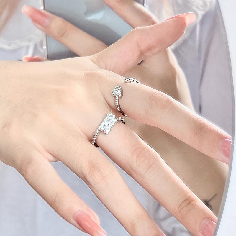 Love Cross Diamond Zir*****Pening Simple Niche Design Light Luxury High Sense Cold Wind Ring
