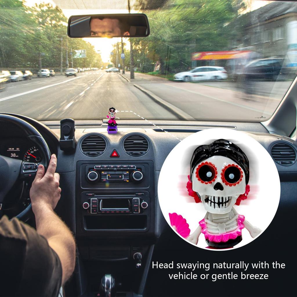 Halloween Car Decor Car Dashboard Decorations Solar-Powered Shaking Head Doll Ornament For Interior Desktop Computer Home Men