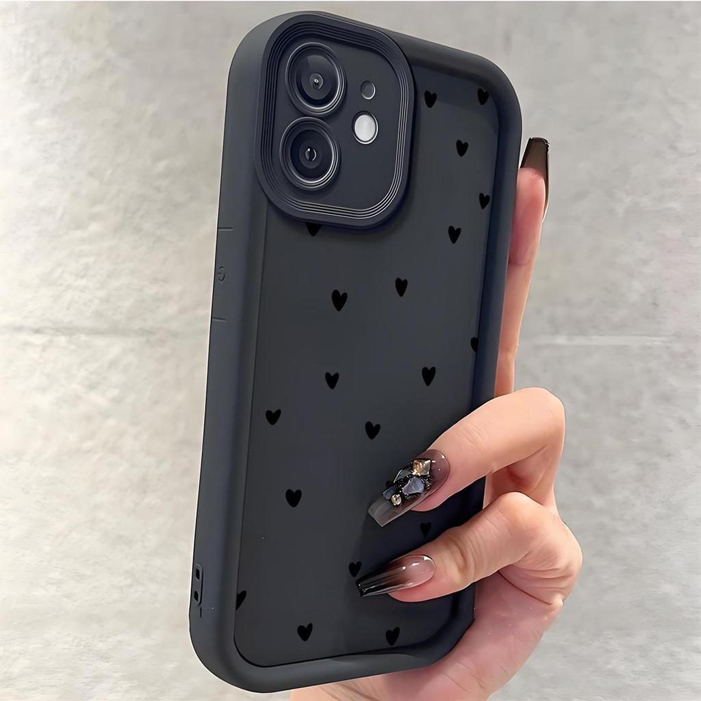 Черный песчаниковый чехол с рифленым сердцем для iPhone 15/16/17