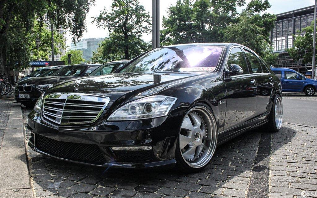 Передний бампер в собранном виде AMG S65 для Mercedes S-сlass W221