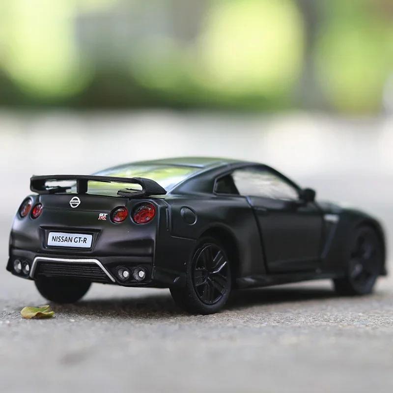 1:36 Коллекция литых моделей автомобилей Nissan GTR R35 из сплава, подарки, рождественский подарок для парня, подарки на день рождения