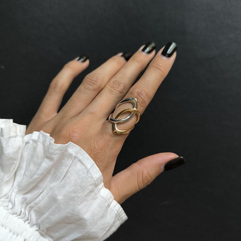 Серебряное кольцо с без камней, вес изделия 6,18 гр (2190530)