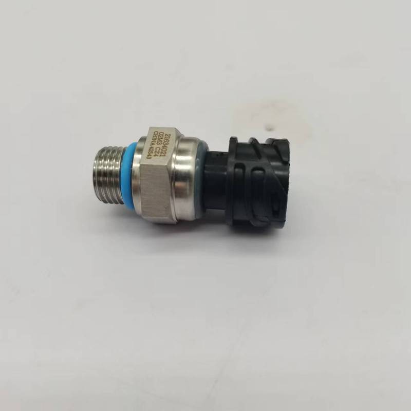 21634021 Ceramic Sensor Fuel Oil Pressure Sensor Switch Sender Transducer For VOLVO PENAT TRUCK Diesel D12 D13 FH FM