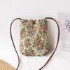 Женская вышитая полиуретановая сумка через плечо Холщовая ретро цветочная маленькая квадратная сумка кроссбоди Женский кошелек для женщин