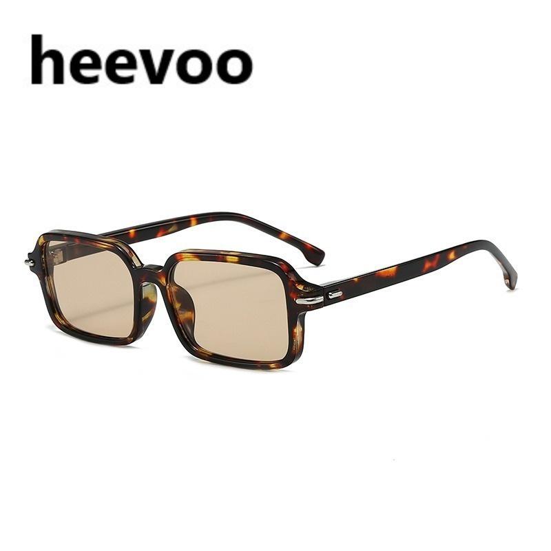 Vintage Square Sunglasses for Men Women Green Ocean Lens UV400 Rectangle Eyewear Trending Rivets Sun Glasses