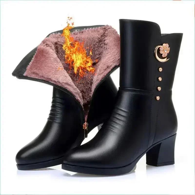 Модные повседневные шикарные сапоги до середины икры для женщин на массивном высоком каблуке, зимние плюшевые теплые современные сапоги с боковой молнией, черные, красные Botas