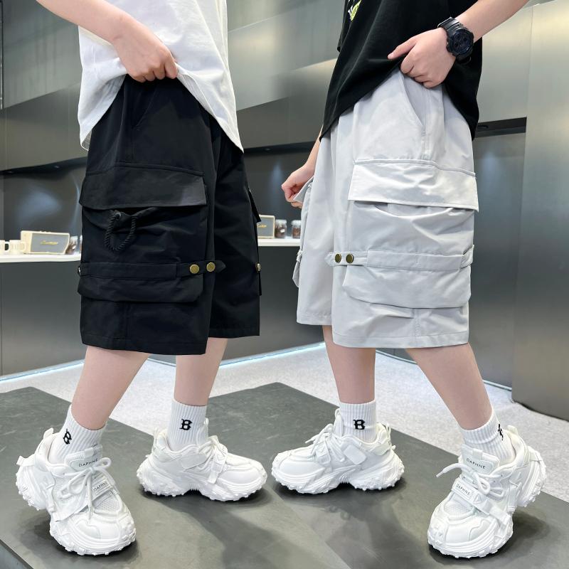 Boys' shorts, summer thin, 2026 new style, mid size children's stylish casual pants, children's summer workwear, five part pants trend
