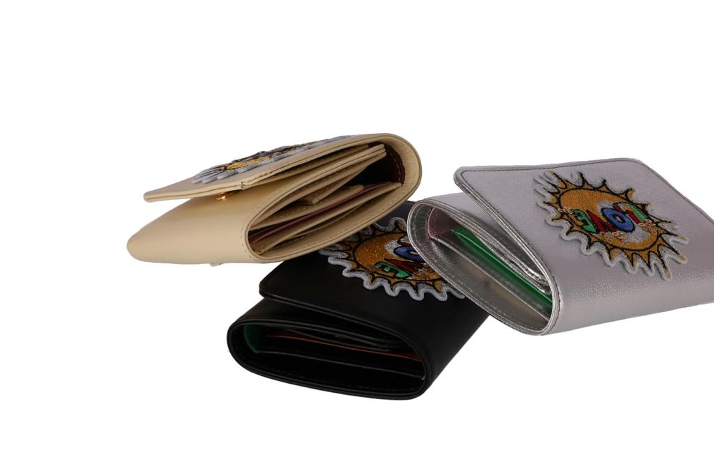 Trifold Wallet Deep Billfold Love Patch Silver [Tsumori Chisato]