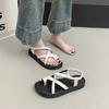 Лето с 2025 новыми женскими повседневными сандалиями на плоской подошве с закрытым носком для отпуска, пляжной обувью, римскими сандалиями, женской обувью