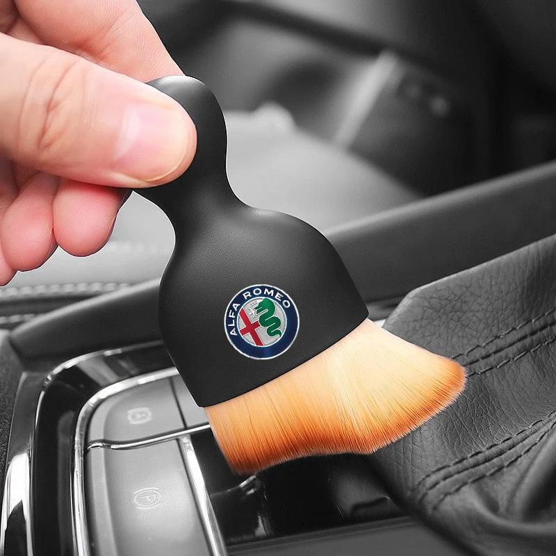 Car Styling Interior Cleaning Soft Brush Tool Dust Remover Accessories for Alfa Romeo 4C 159 Spider Giulia Giulietta 156 147 evx852