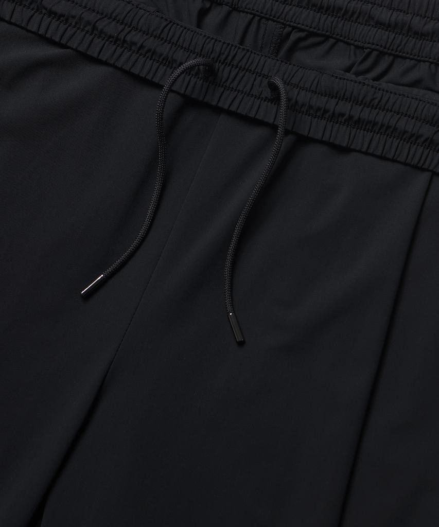 MUSINSA STANDARD Cooling Elastic Waist Shorts [Black]