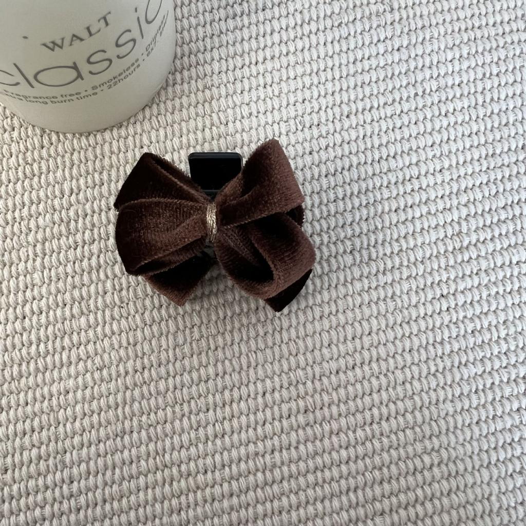 Заколка для волос с яркими камушки из горного хрусталя