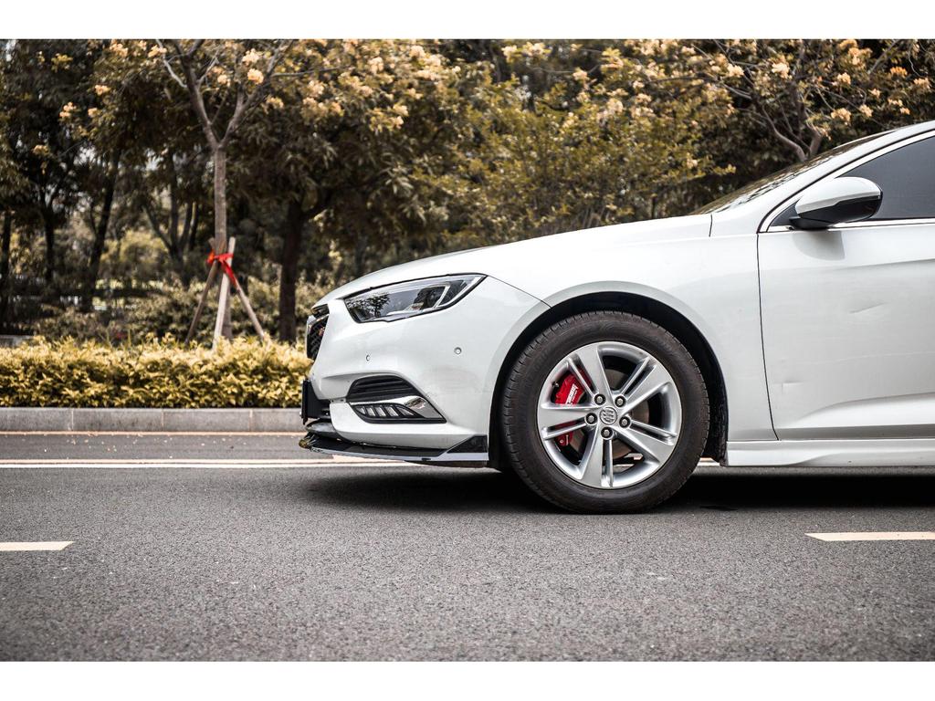 17-19 Buick New Regal Front Bumper Trim Strip Anti-Collision Decorative Lip Kit