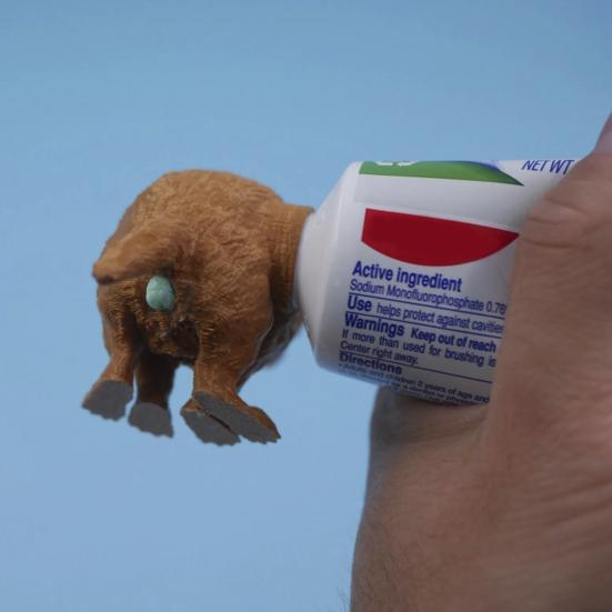 Насадка на зубную пасту для какающей собаки, забавный колпачок для зубной пасты, дозатор зубной пасты для щенков, выдавливатель зубной пасты, кляп, подарок для друзей