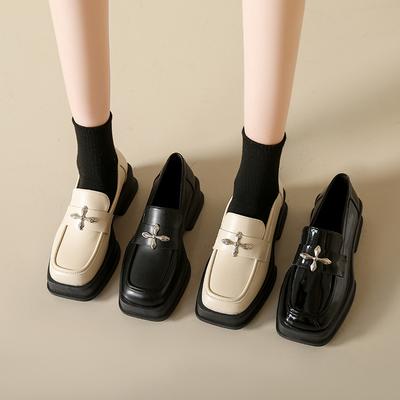 Британский стиль японские милые маленькие кожаные туфли женские 2025 весна и осень новый дизайн чувство тренд универсальные одинарные туфли инс взрыв