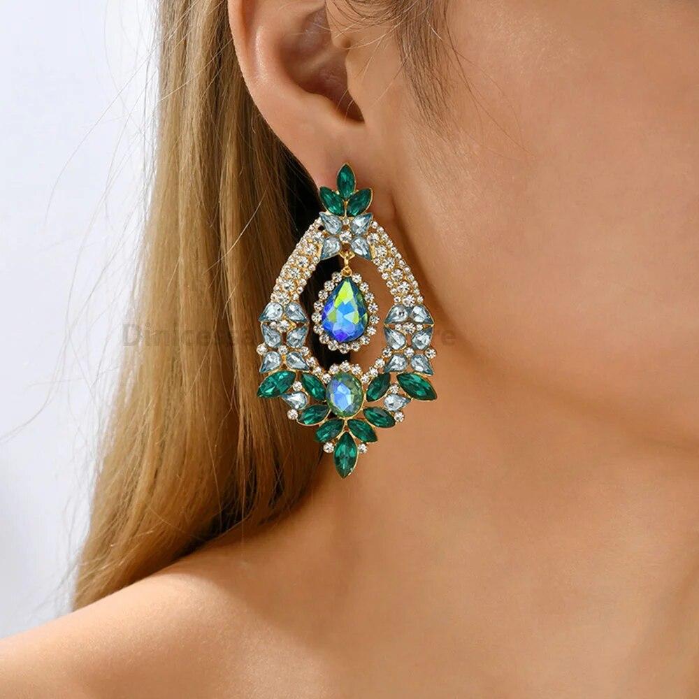 Модные многоцветные блестящие кристаллы, очаровательные вечерние эффектные ювелирные изделия, тренд, роскошный дизайн, необычный декор, серьги-гвоздики для женщин, подарок