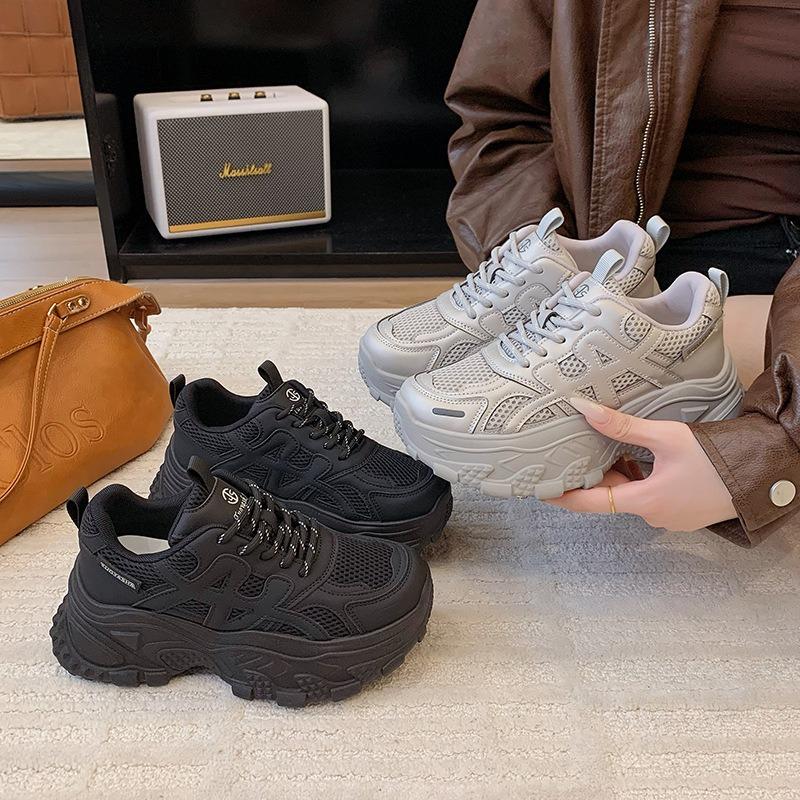 Platform Shoes Women's New Mesh Breathable Sports Shoes Fashionable Versatile Casual Shoes Show Height and Thinness