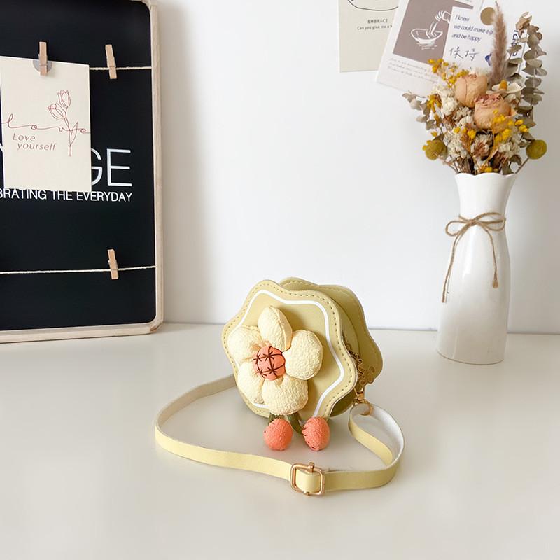 Adorable Mini Flower Pu Crossbody Bag For Kids Stylish Daily Accessory For Girls